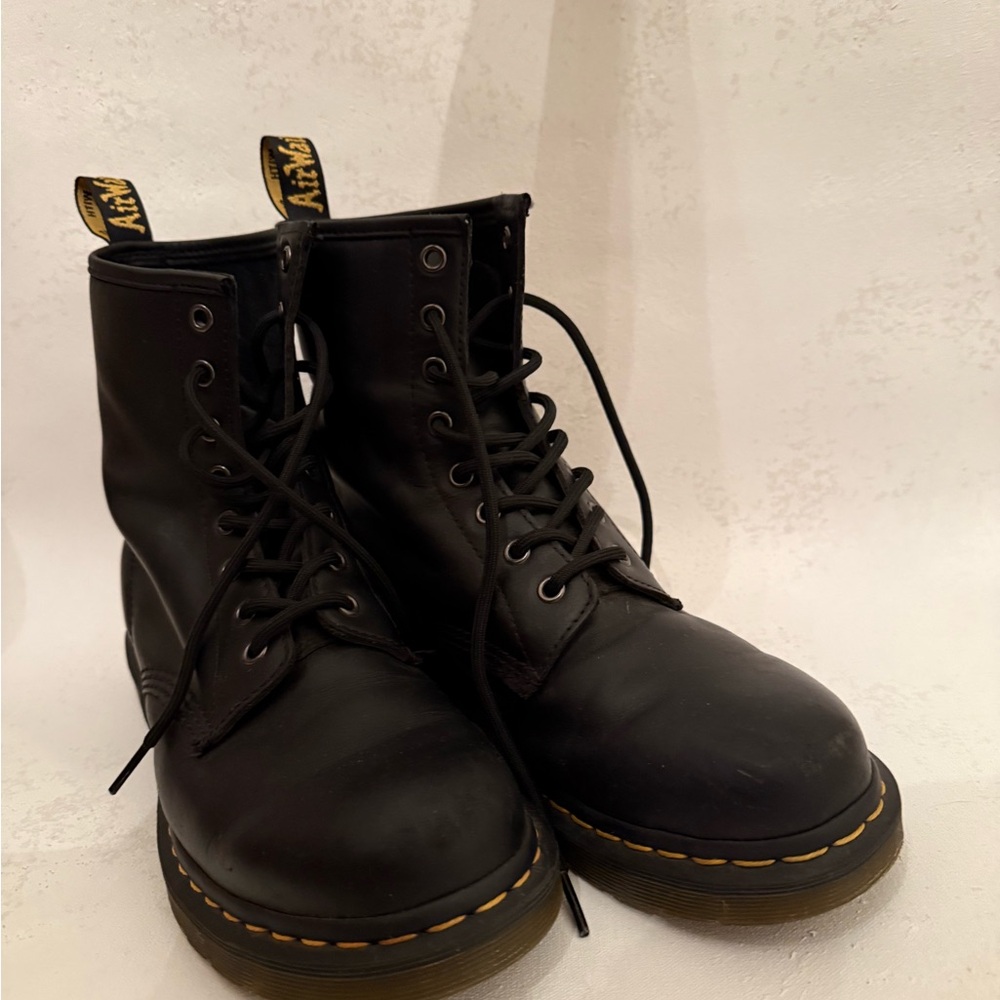 Dr. Martens Black Womens Size 10